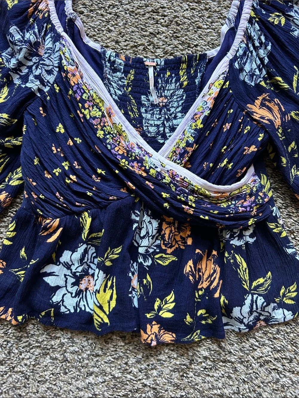NWOT Free People Mirabella Blue Floral Wrap Top Puff Sleeve Blouse Women’sSize M